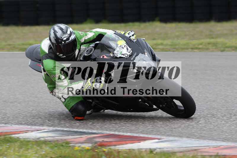 /Archiv-2023/06 10.04.2023 Moto Club Anneau du Rhin/Vert-Medium/82